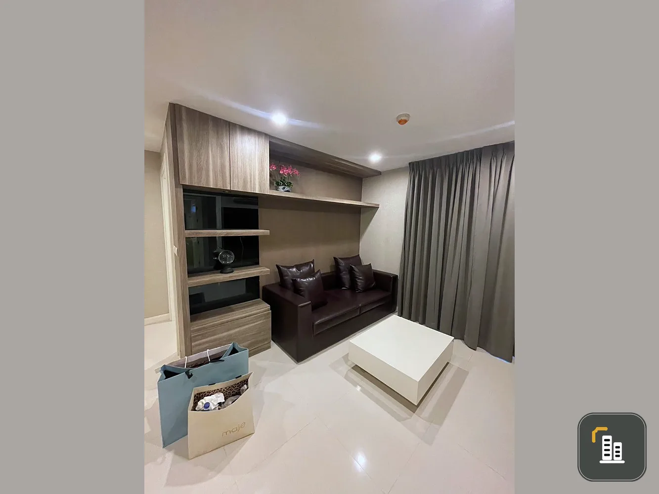 Element Srinakarin for sale, corner room, spacious, beautifully decorated, livable. Have privacy Good like this, reserve now.