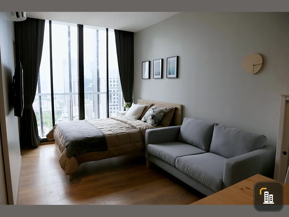 For rent, Park 24 Origin Phrom Phong, 28th floor, good view, not exposed to the afternoon sun, high floor, good weather, if interested, reserve urgent
