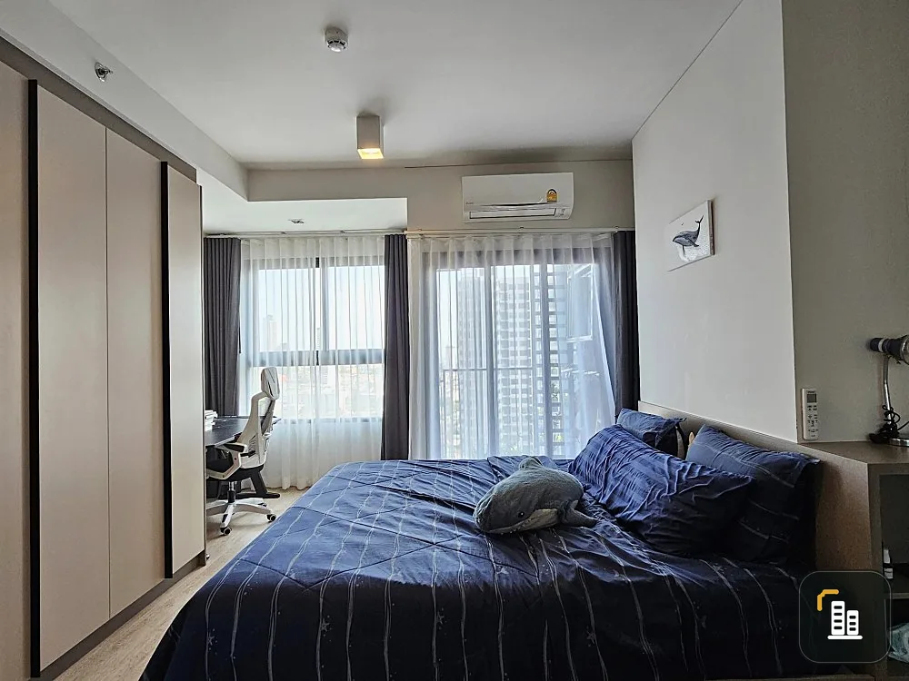 Condo for sale, rent, Ideo Sathorn-Wongwian Yai, corner room, privacy, 22nd floor, high view, move in and reserve now.