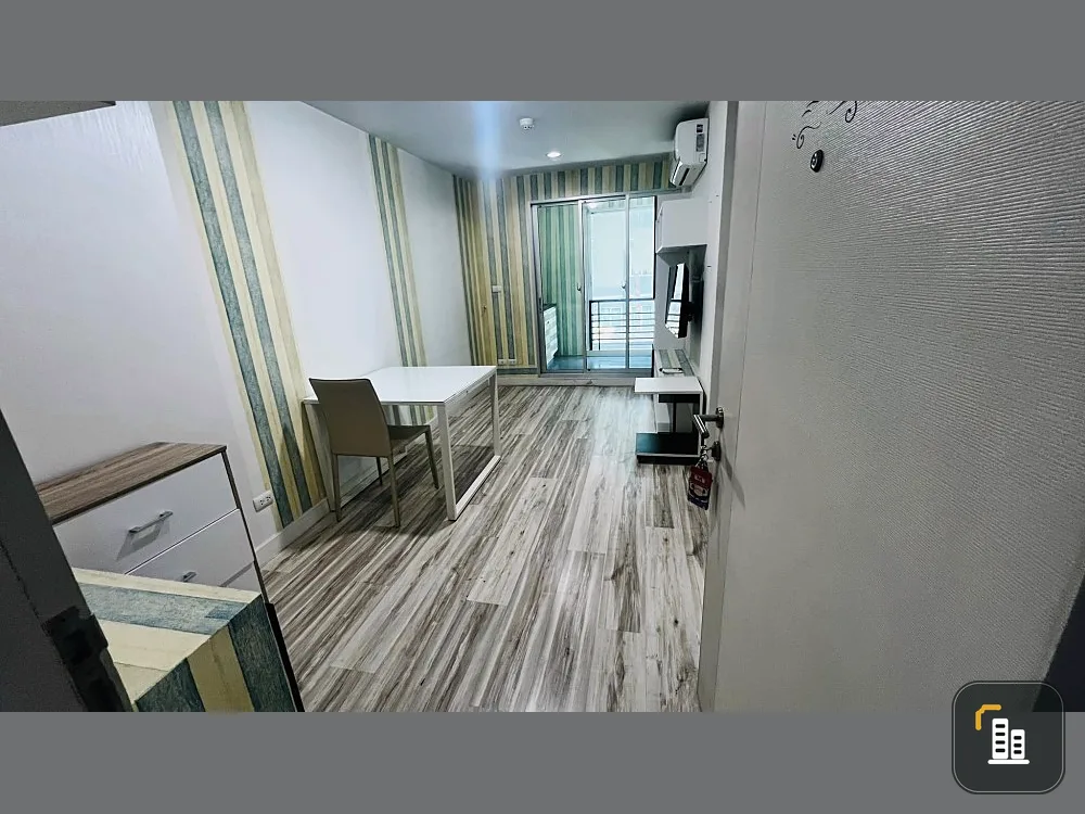 For rent, Sammakorn S9 Condominium, 3rd floor, spacious room. Plus lots of furniture, good like this. Book now.