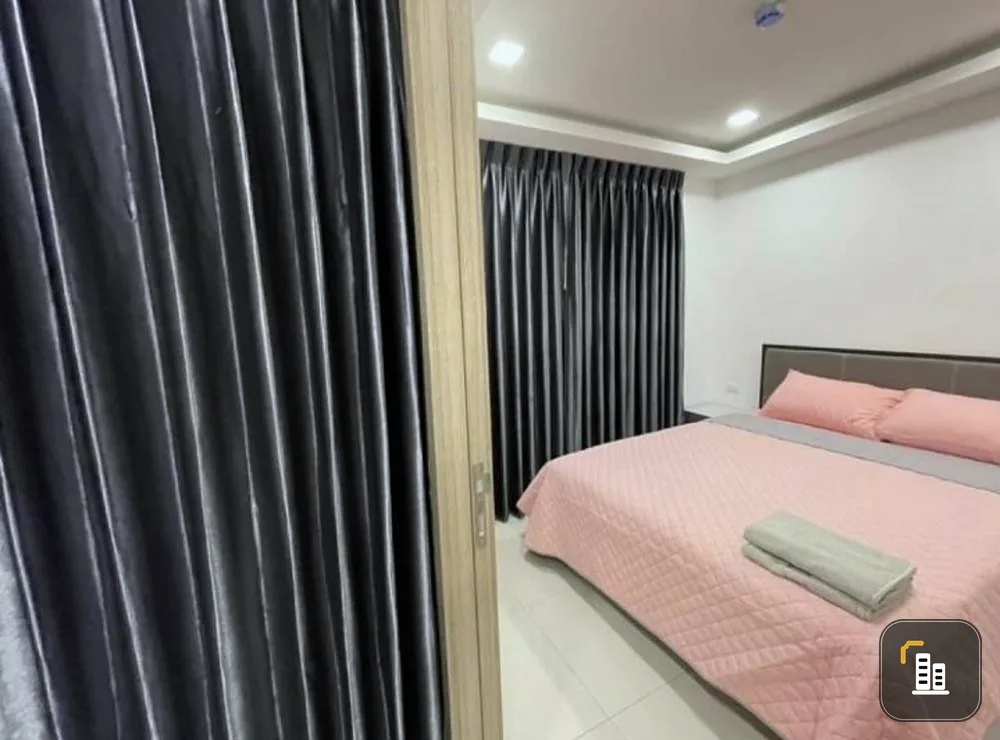 For sale: Arcadia Beach Continental (South Pattaya), 7th floor, swimming pool view, fully furnished, free whole room, hurry and reserve quickly.
