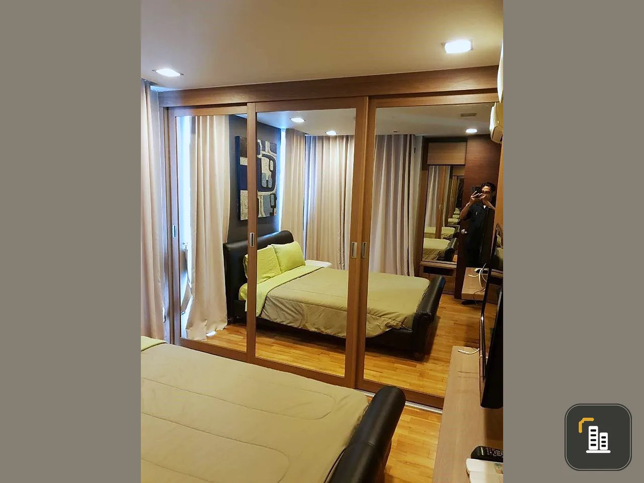 Quad Silom for sale, spacious room, comfortable, well decorated. It's such a nice place to live. If you don't reserve, you will be disappointed.