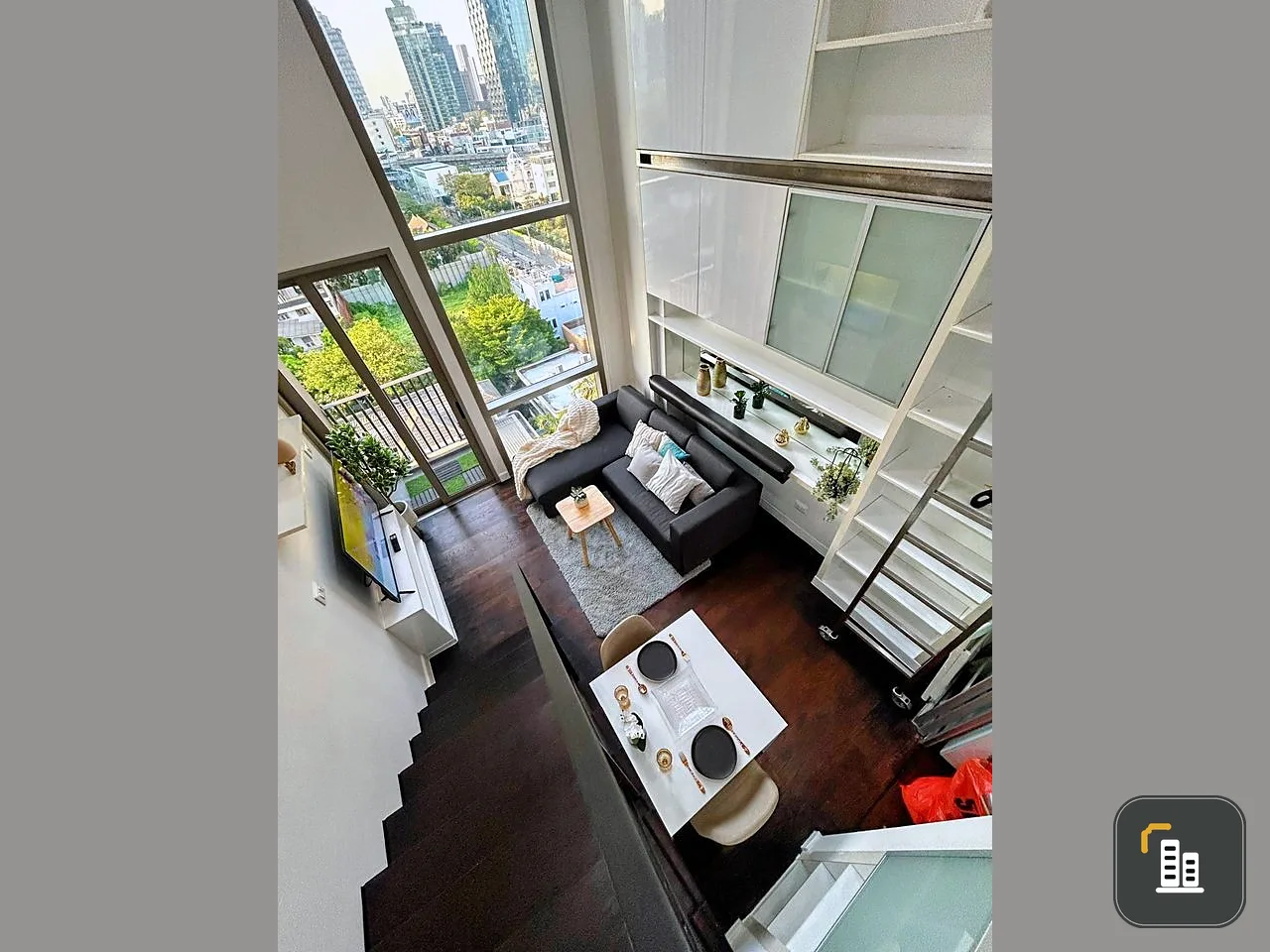 For rent Ashton Morph 38 pet friendly Duplex condo, beautiful view, north facing room, not hot, don't miss it.