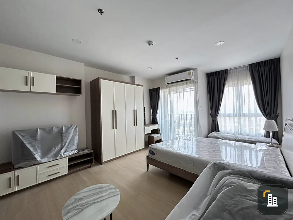 For rent, Supalai Veranda Sukhumvit 117, airy room, comfortable, complete with furniture and electrical appliances. Reserve now.