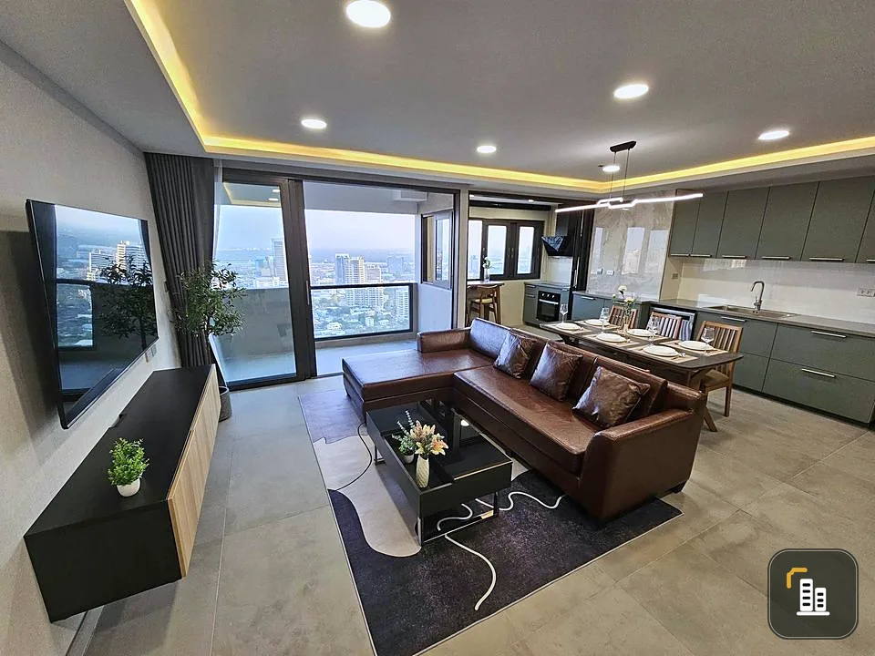 For sale or rent: Waterford Diamond Sukhumvit 30/1, luxury condo in the heart of the city. Fully decorated, great view, book now.