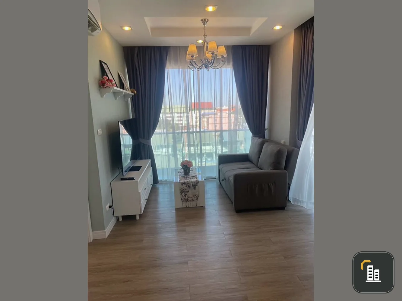 For sale: The Blue X Bang Saen, corner room, spacious, with privacy. Get a great view of the sea. Don't want to miss it. Hurry and reserve.