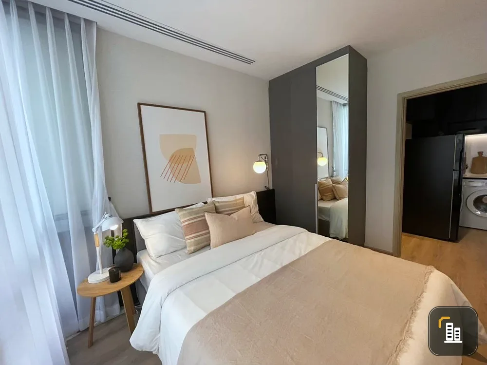 Selling down payment Noble Nue District R9, very large room, beautifully decorated, nice to live in, plus plenty of furniture. Don't wait, book now.