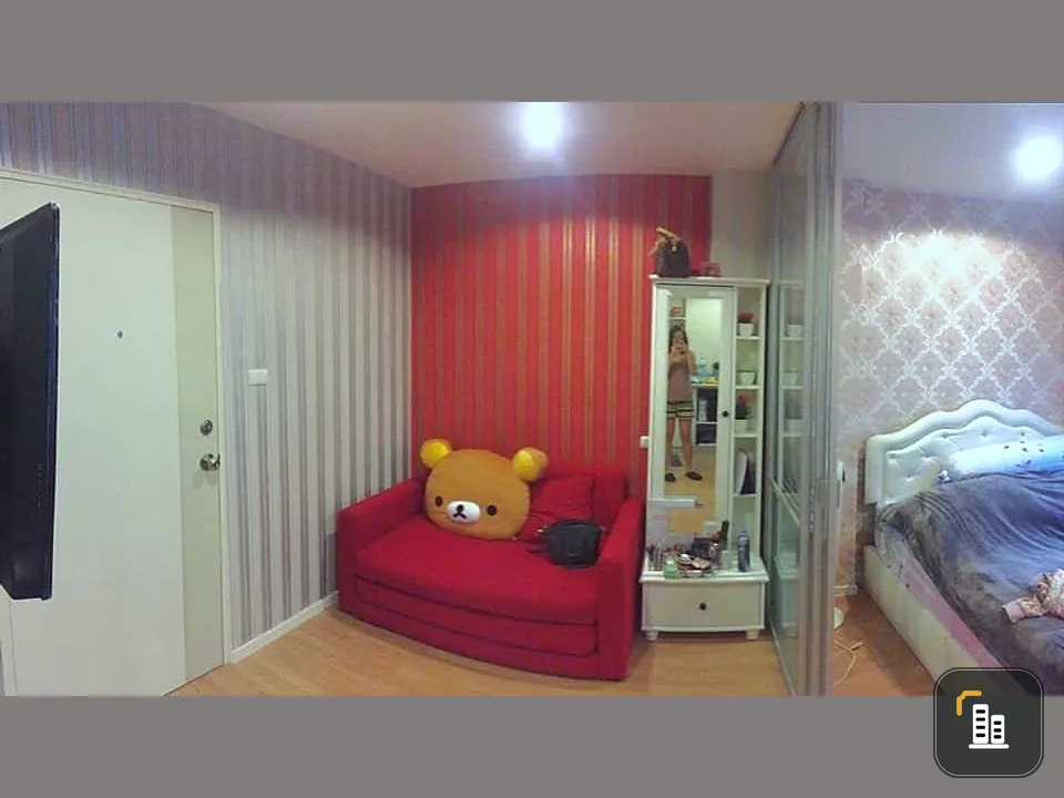 For sale Lumpini Ville On Nut-Phatthanakan. Fully decorated with wallpaper, fully furnished, very good price, book now.