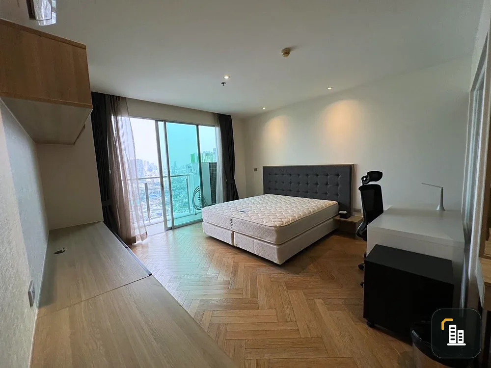 Condo for sale: Sky Walk and Whale Residence, 2 bedrooms, 2 bathrooms, 27th floor, high view, hurry and reserve before you miss out.
