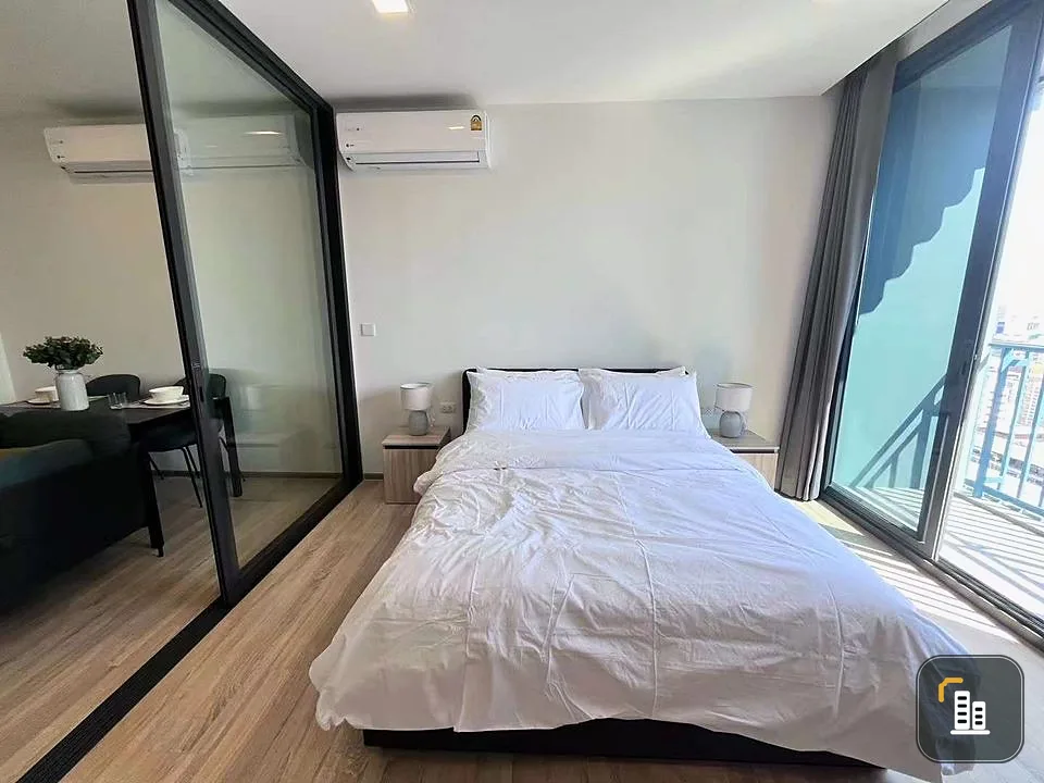 For rent: XT Phayathai, 17th floor, open view, pleasing to the eye, the room is divided into proportions, clean, livable, hurry and reserve it.