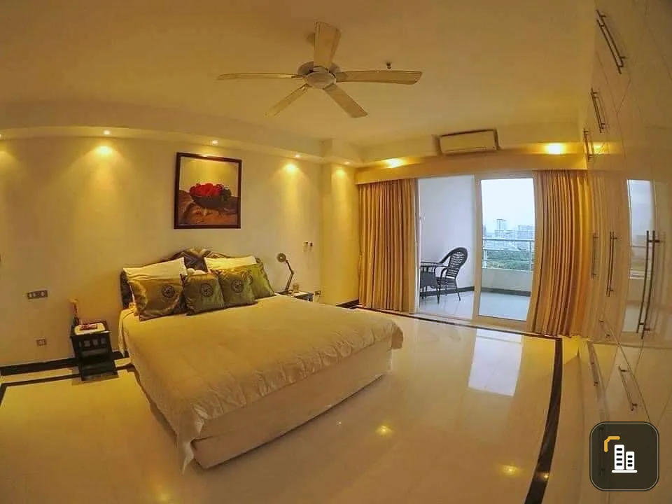 Condo for sale, sea view, Jomtien, condominium 1-8, spacious rooms, plenty of space, well built-in, own it now.