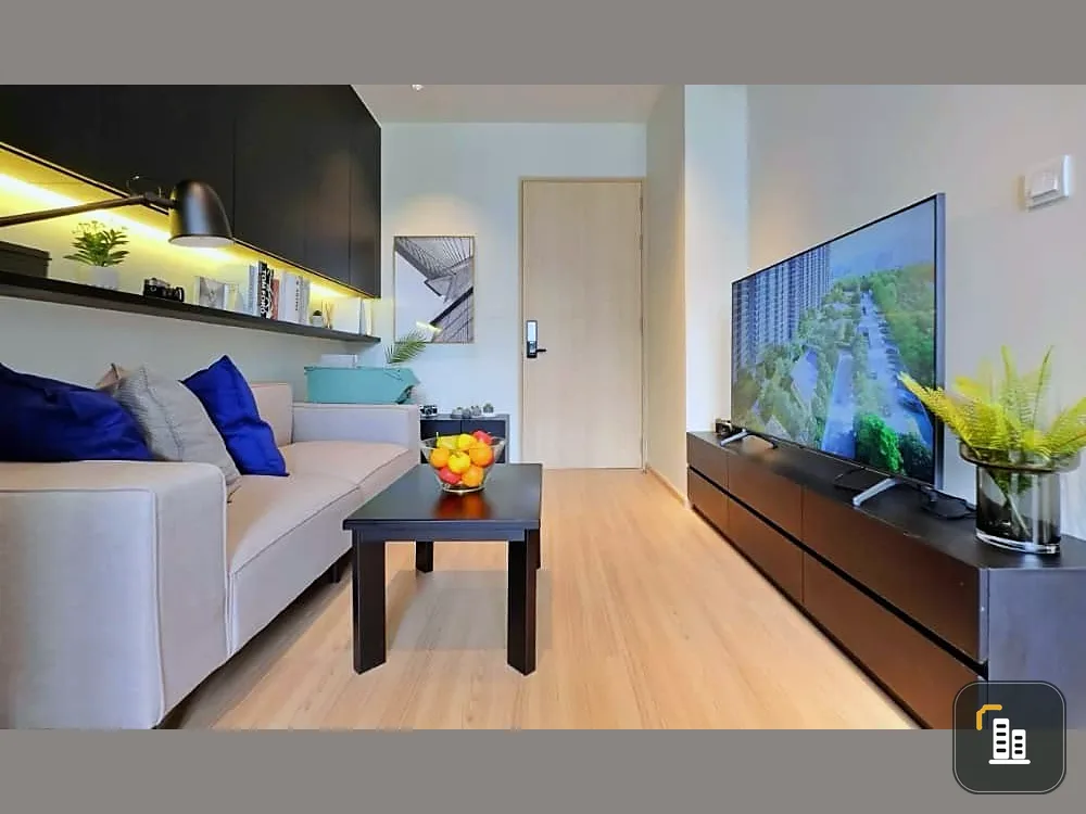 Selling down payment Skyrise Avenue Sukhumvit 64, 6th floor, white room, comfortable to the eyes, separated by glass partition, reserve first