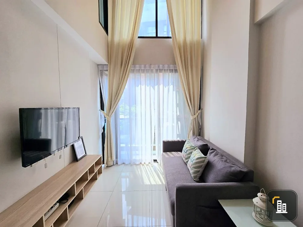 For rent, Le Cote Thonglor, 8th floor, 2nd floor, duplex room, 2 bedrooms, fully furnished, beautiful, livable, book now, urgent.