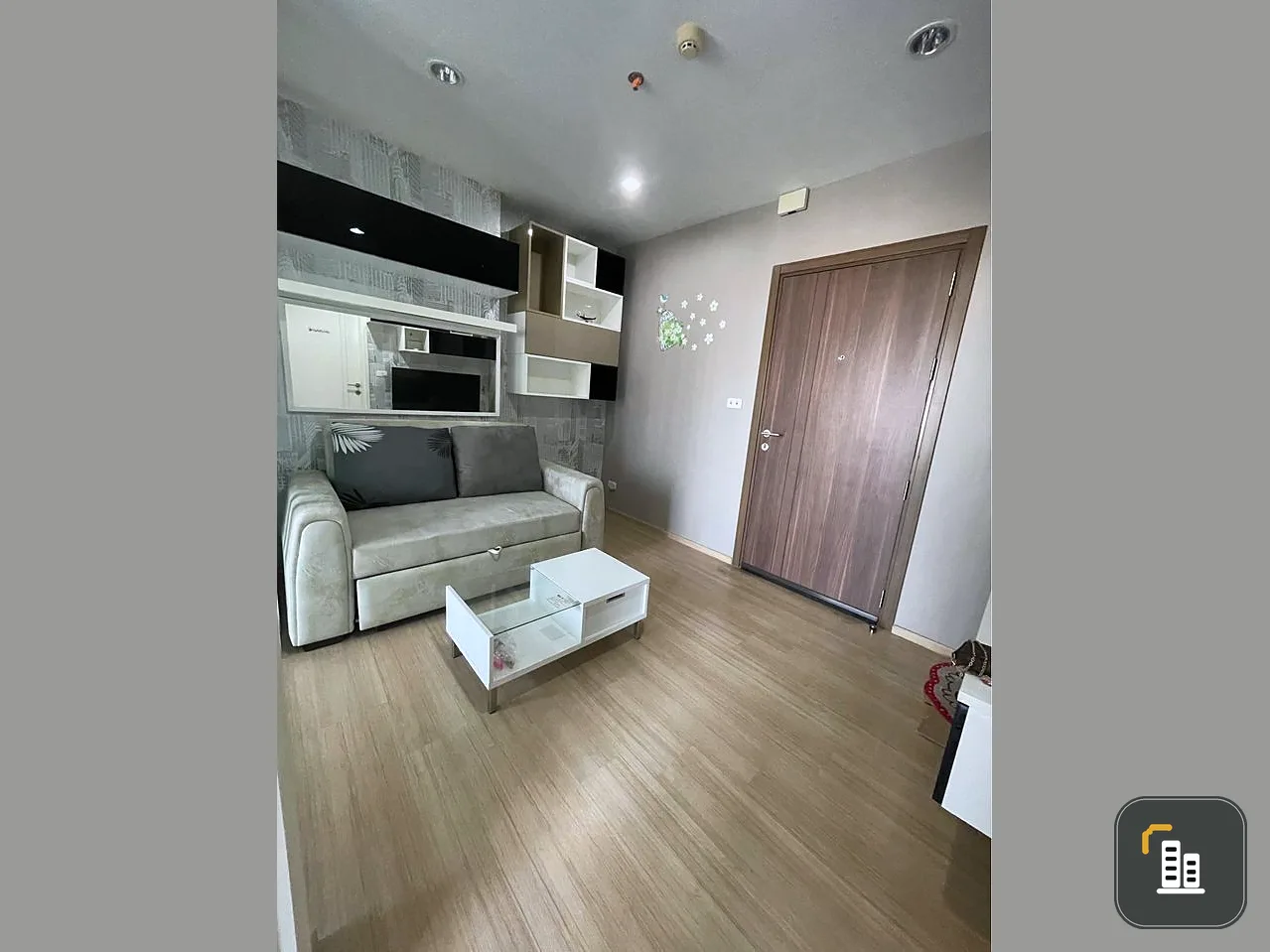 Condo for sale, The Base Chaengwattana, 15th floor, high view, comes with a great price. Hurry and be the owner here quickly.