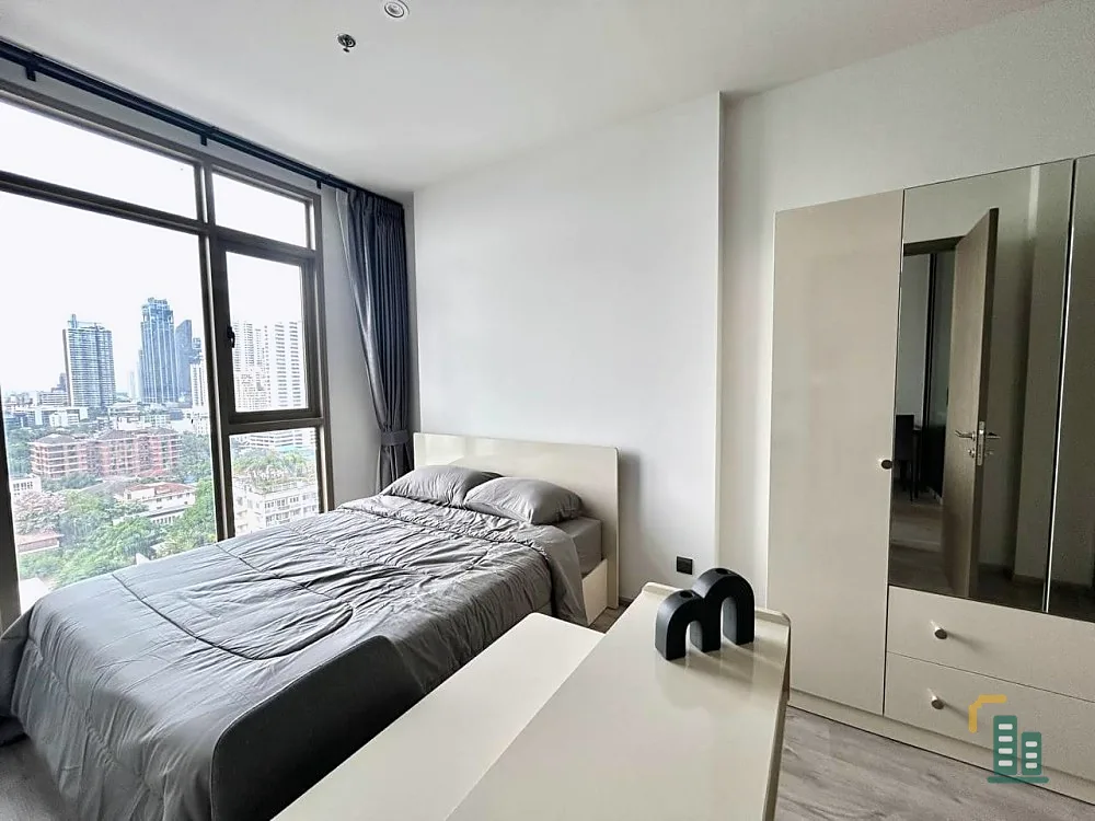 For rent: Rhythm Ekkamai, separated room, 15th floor, city view, complete amenities in one place.