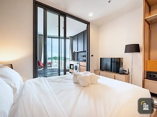 Edge Central-Pattaya for rent, high floor, very beautiful sea view. The room is decorated in a simple, elegant way, very livable. Hurry and reserve it