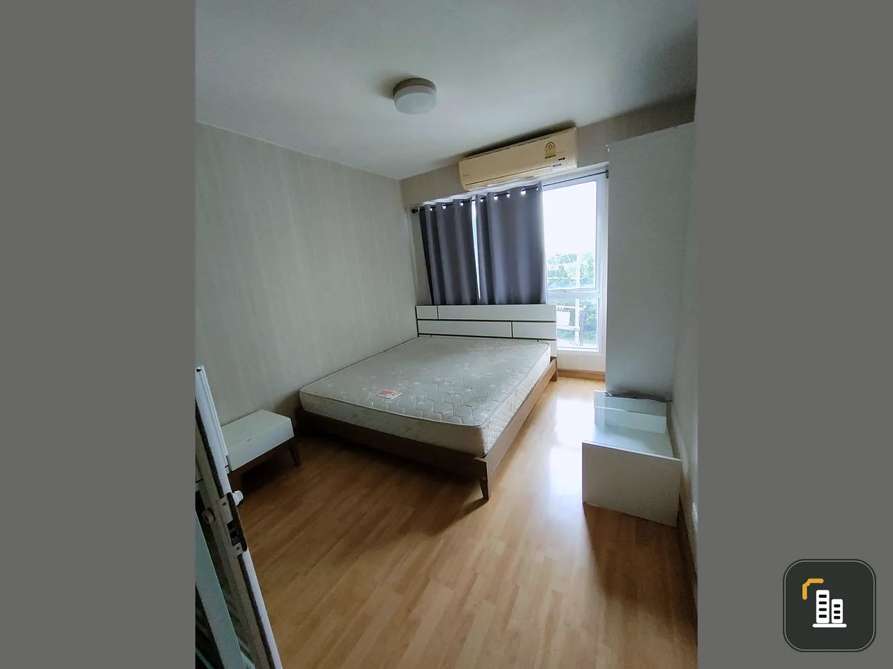For sale: The Idol Bangsaen with complete furniture and electrical appliances. You can drag your bag here.