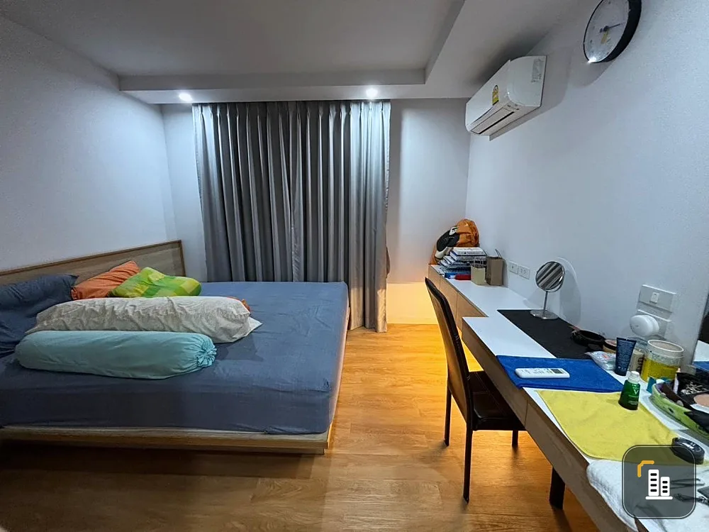 For sale: V Condo Salaya, 6th floor, complete with furniture and electrical appliances. Hurry and reserve yours now.