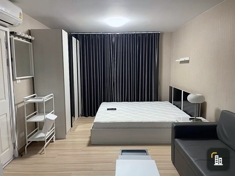 For sale Plum Condo Phahonyothin 89, spacious room, comfortable to live in, complete with furniture and electrical appliances. Book now, urgent.