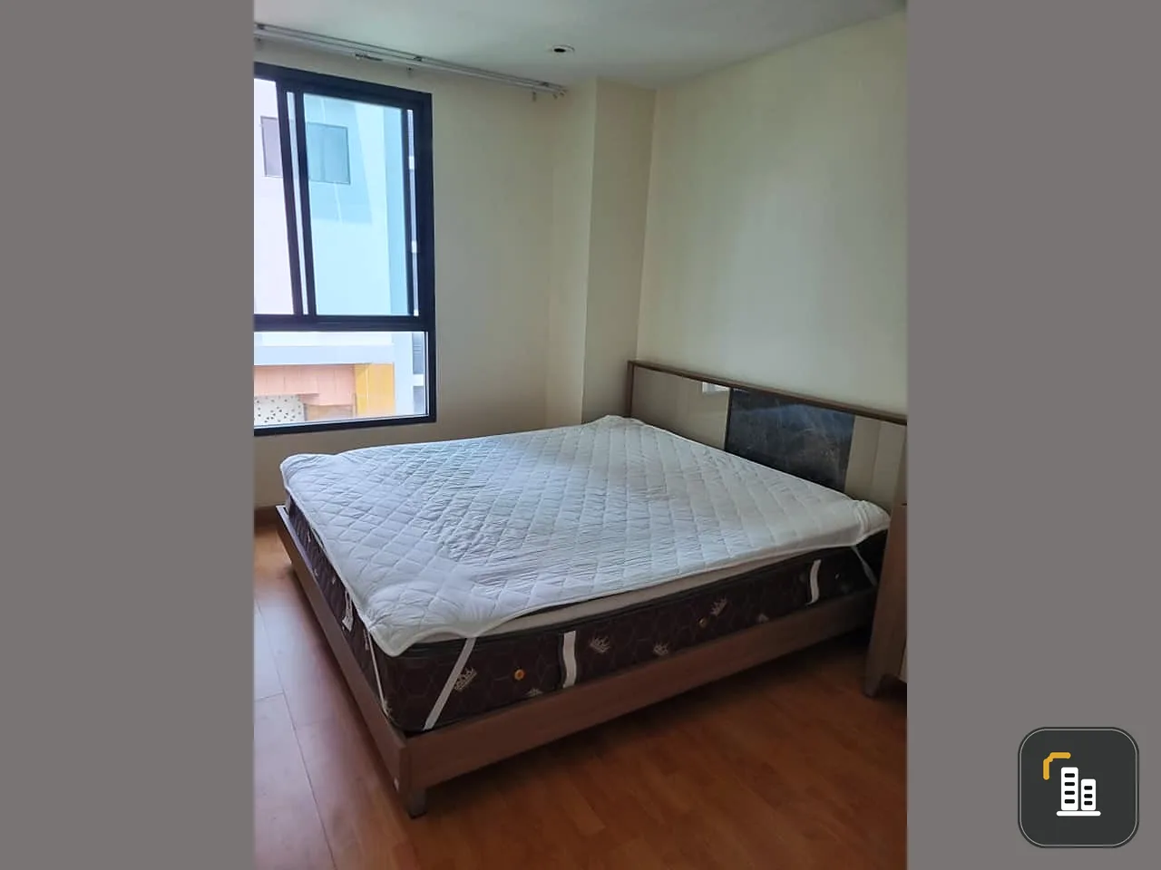 For sale: The President Sukhumvit 81, spacious room, on the edge of the house, complete with furniture, ready to move in.
