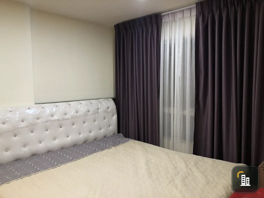 For sale/rent Lumpini Ville Phra Nang Klao-River View, white room, easy on the eyes. Plus a built-in kitchen. Book now.