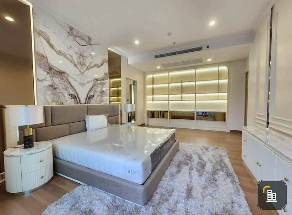 Condo for rent, Supalai Oriental Sukhumvit 39, complete furniture and electrical appliances, urgent.