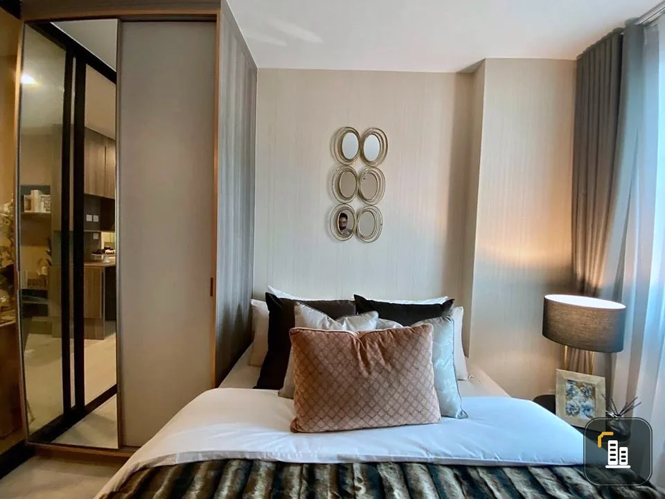Condo for sale Knightsbridge Phahonyothin Interchange. A lovely decorated room, built in throughout the room. You shouldn't miss this opportunity.