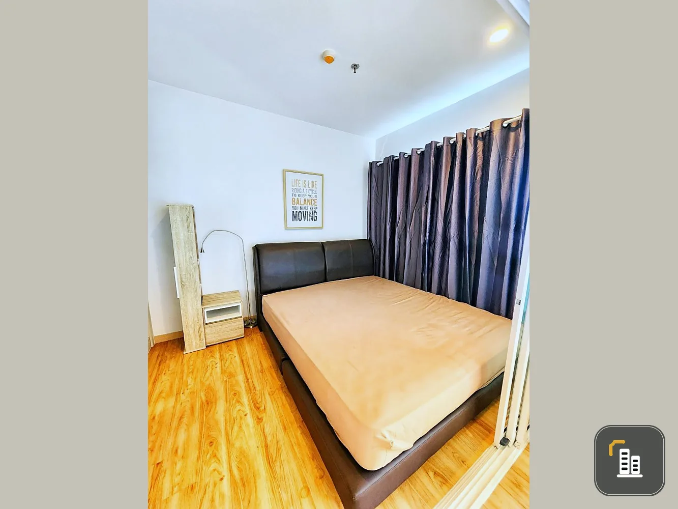For rent, The Sea Sriracha, 13th floor, sea view, beautifully decorated room, just carry your bags and move in immediately. Book now, don't wait.