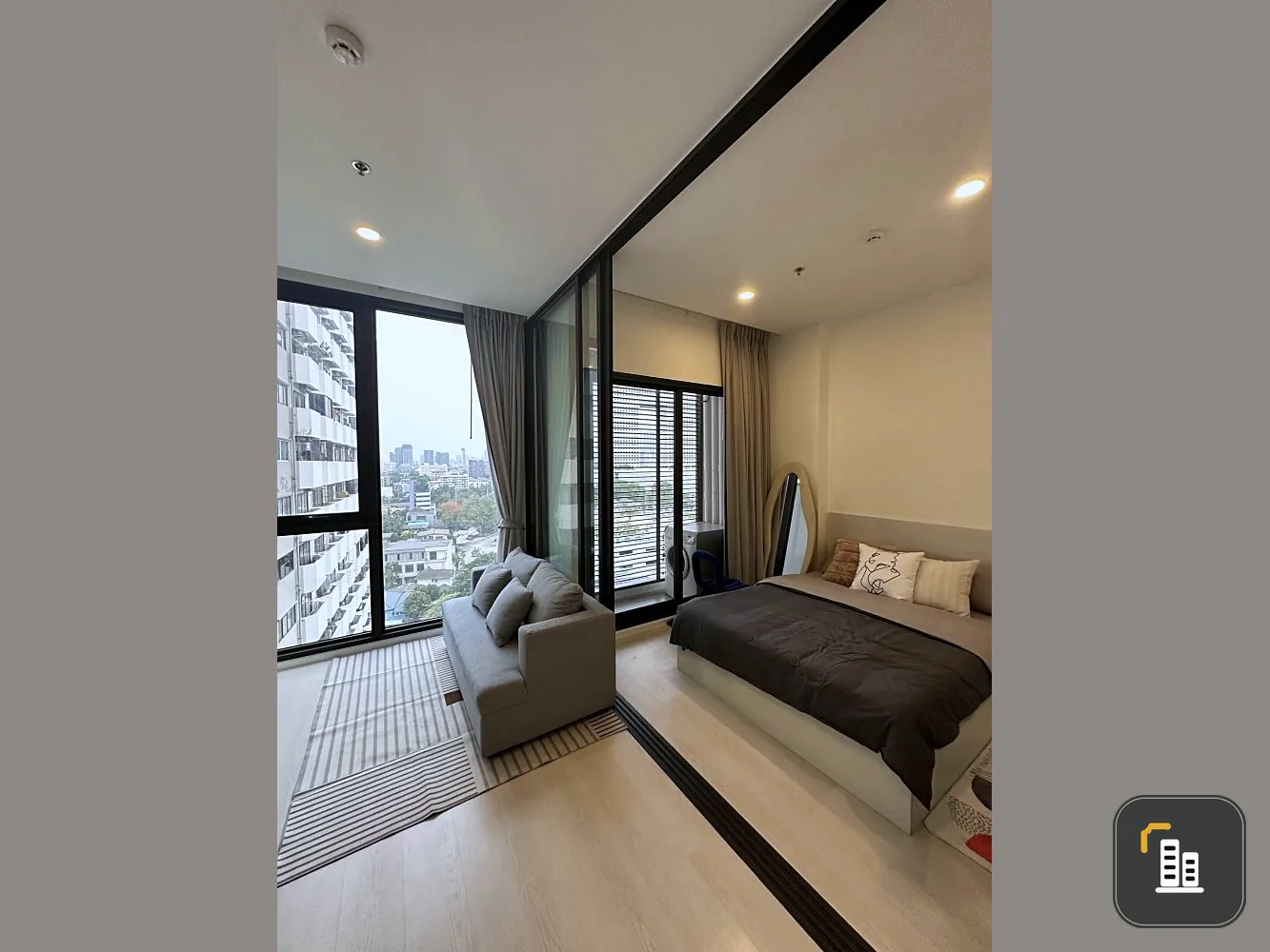 For rent: Mazarine Ratchayothin, 12th floor, Elephant Building view, well-decorated Buit-In room, hurry and reserve now.