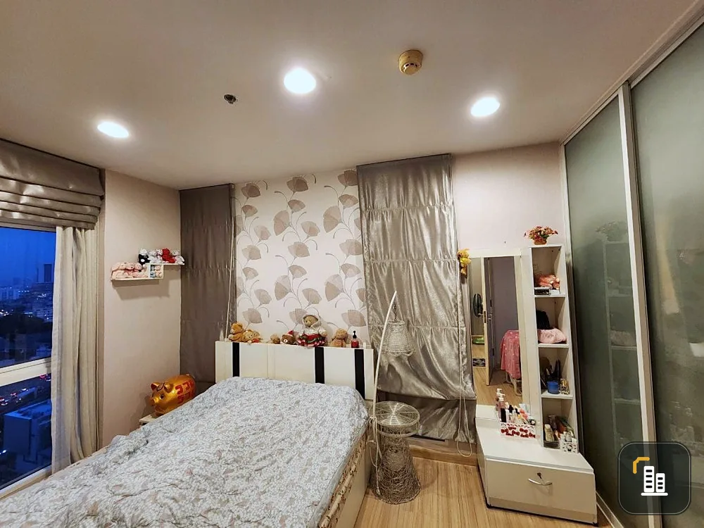 For rent: Bangkok Horizon Ratchada-Thaphra, 18th floor, open view, fully decorated room, wallpapered throughout the room. Book now.