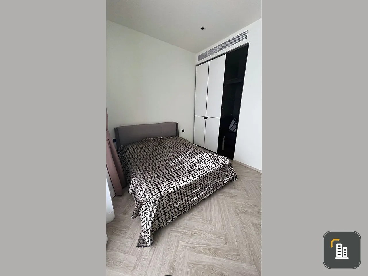 For rent, Chapter Charoen Nakhon-Riverside, 19th floor, very beautiful river view. simple decoration Modern style, urgent