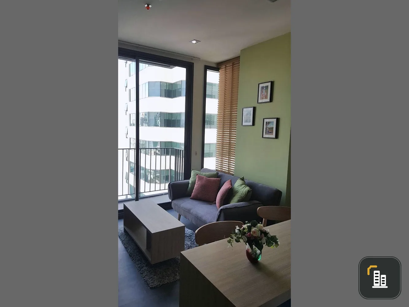 For rent, Edge by Sansiri Sukhumvit 23, corner room, not crowded. A room with green tones that invites relaxation and is pleasing to the eyes. Reserve
