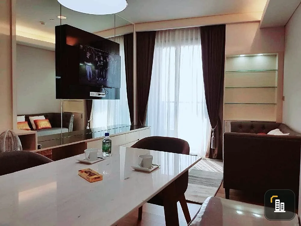 For sale: The Lumpini 24, 2 bedrooms, 2 bathrooms, high floor 12A, decorated, ready to move in. Hurry and reserve now.