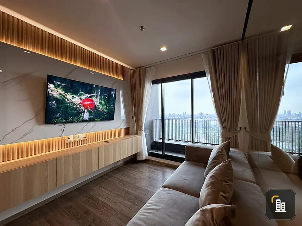 For sale/rent: Life Ladprao Valley, 38th floor, awesome city view. Complete with simple decorations You can move in now. Reserve quickly.