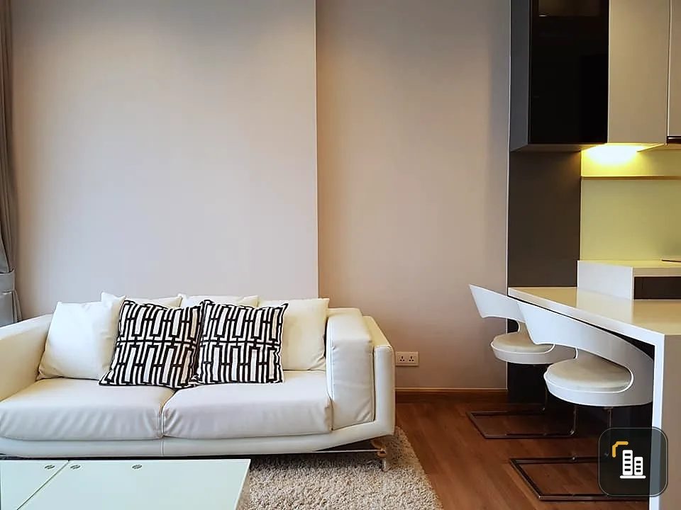 For sale/rent Ivy Ampio, corner room, 25th floor, beautiful view of the Chinese Embassy. Wide space, extremely comfortable. Don't miss it!!