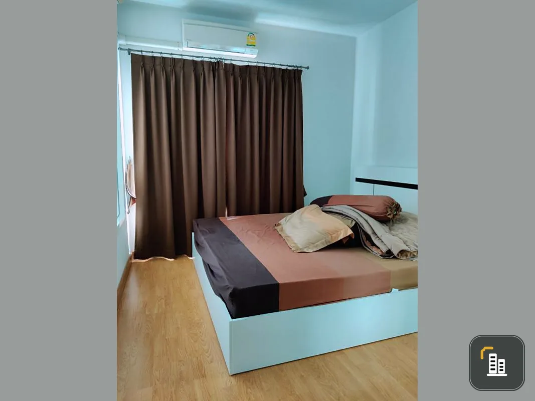 Quick sale, The Parkland Grand Asoke-Phetchaburi 1, in a condo, easy to travel, must be here. Can't miss it