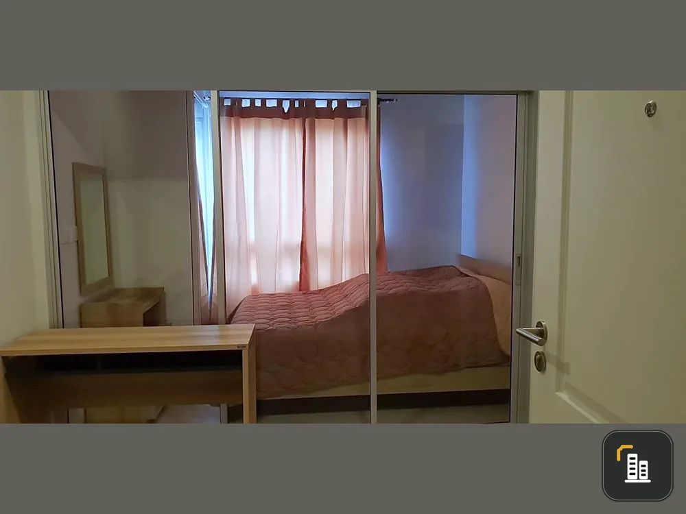 For rent: The Tree Ladprao 15, separated rooms. Decorated simply but pleasant. Ready, book now.