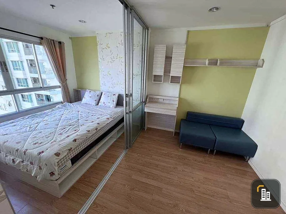 For sale Lumpini Ville Naklua - Wong Amat (North Pattaya), well separated room. Install wallpaper in the entire room. Hurry and reserve.