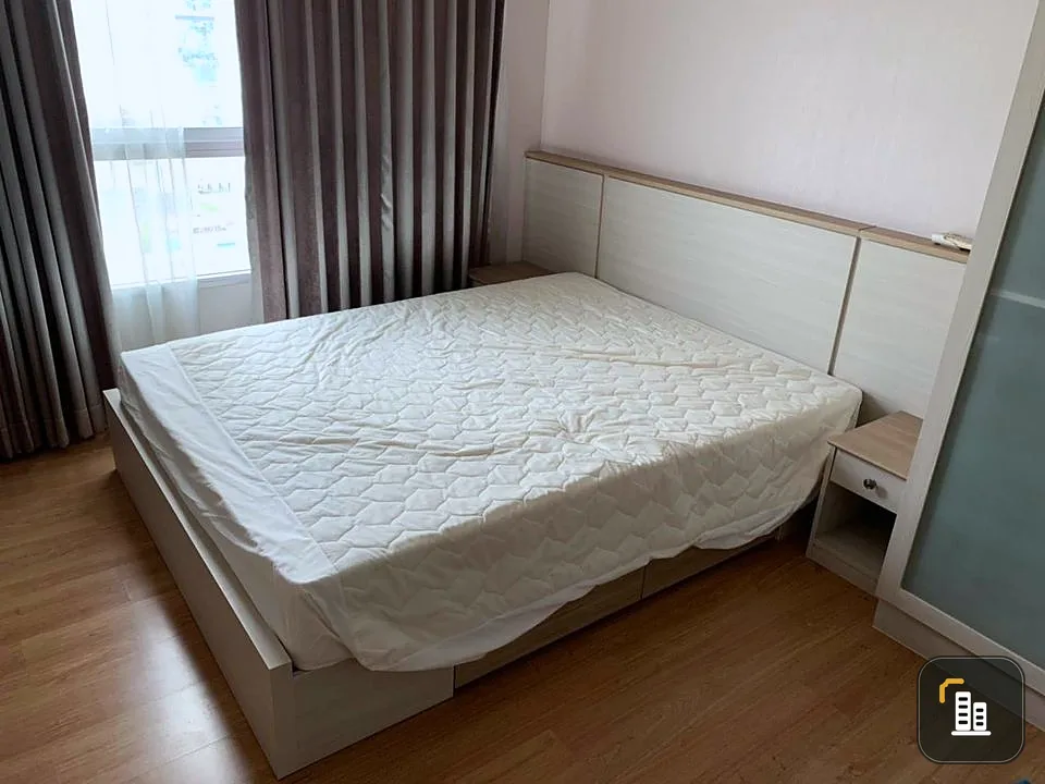 For sale: Chapter One, Modern Dutch, Rat Burana, great view of the Chao Phraya River. Amazing built-in furniture. Hurry and reserve now.