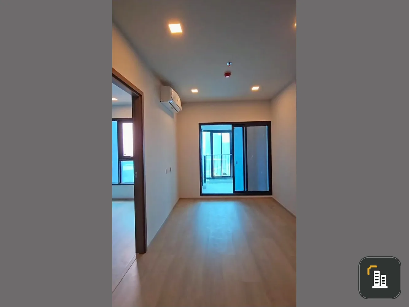 Sale down payment, beautiful view, Life Phahon Ladprao, 1 bedroom, 1 bathroom, amenities ready, book now.