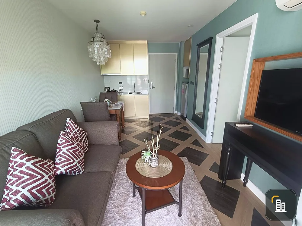 For sale: Espana condo resort pattaya, 2nd floor, garden view, beautifully decorated room, great Buit-In from the project, don't miss it.