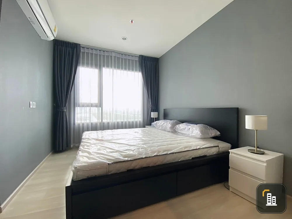 Condo for sale, Life Asoke, open view, Makkasan Industrial Estate side, near MRT Phetchaburi and Airport Link Makkasan.