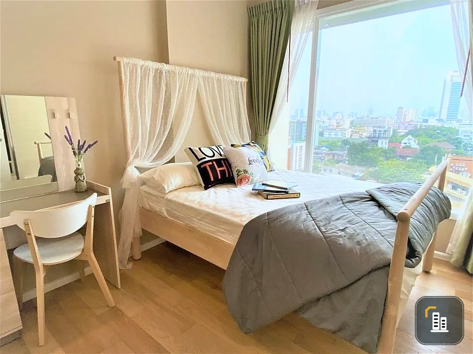 For rent: The Saint Residences, beautifully decorated room in a sweet style. The entire room is wallpapered. Can't reserve it?