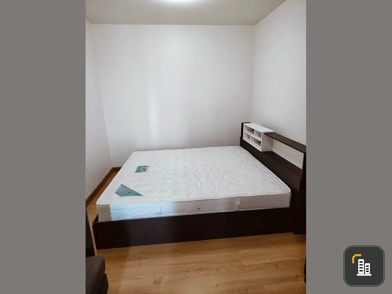 Condo for rent, Supalai Vista, Pak Kret Intersection. The room is spacious, open, comfortable, and fully furnished. Can't reserve anymore.