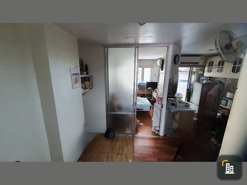 For sale: Lumpini Condo Town Ramintra - Nawamin. The room is divided into proportions. Comes with complete decoration.