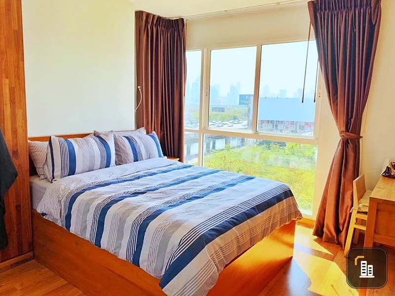 Urgent sale!! Condo The Mark Ratchada-Airport Link Thai style room, fully furnished, not blocking the view, do not buy, you will regret
