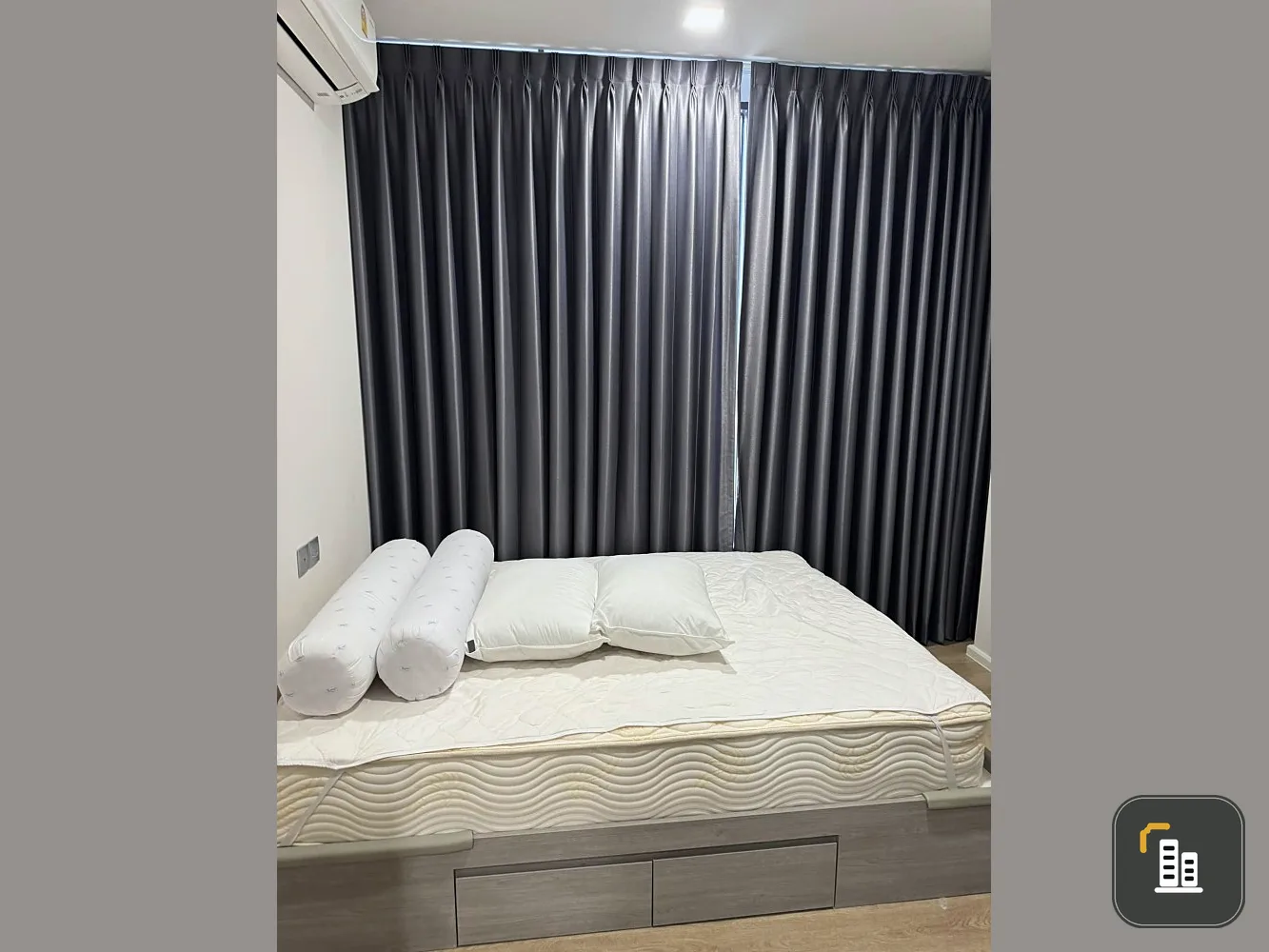 For sale: Modiz Rhyme Ramkhamhaeng, 12A floor, corner room, Fully Furnished, ready to move in. If interested, reserve now, urgent.
