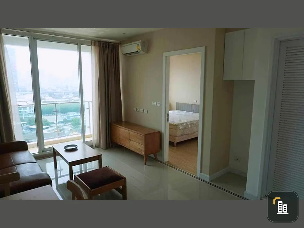 Condo for rent, T.C. Green, corner room, complete electrical appliances. Ready to move in, clean room