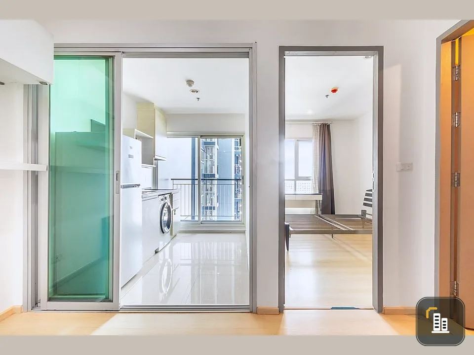 Condo for sale: Life Ratchadapisek, 1 bedroom, 1 bathroom, high floor, beautiful view, ready to move in. Book now.