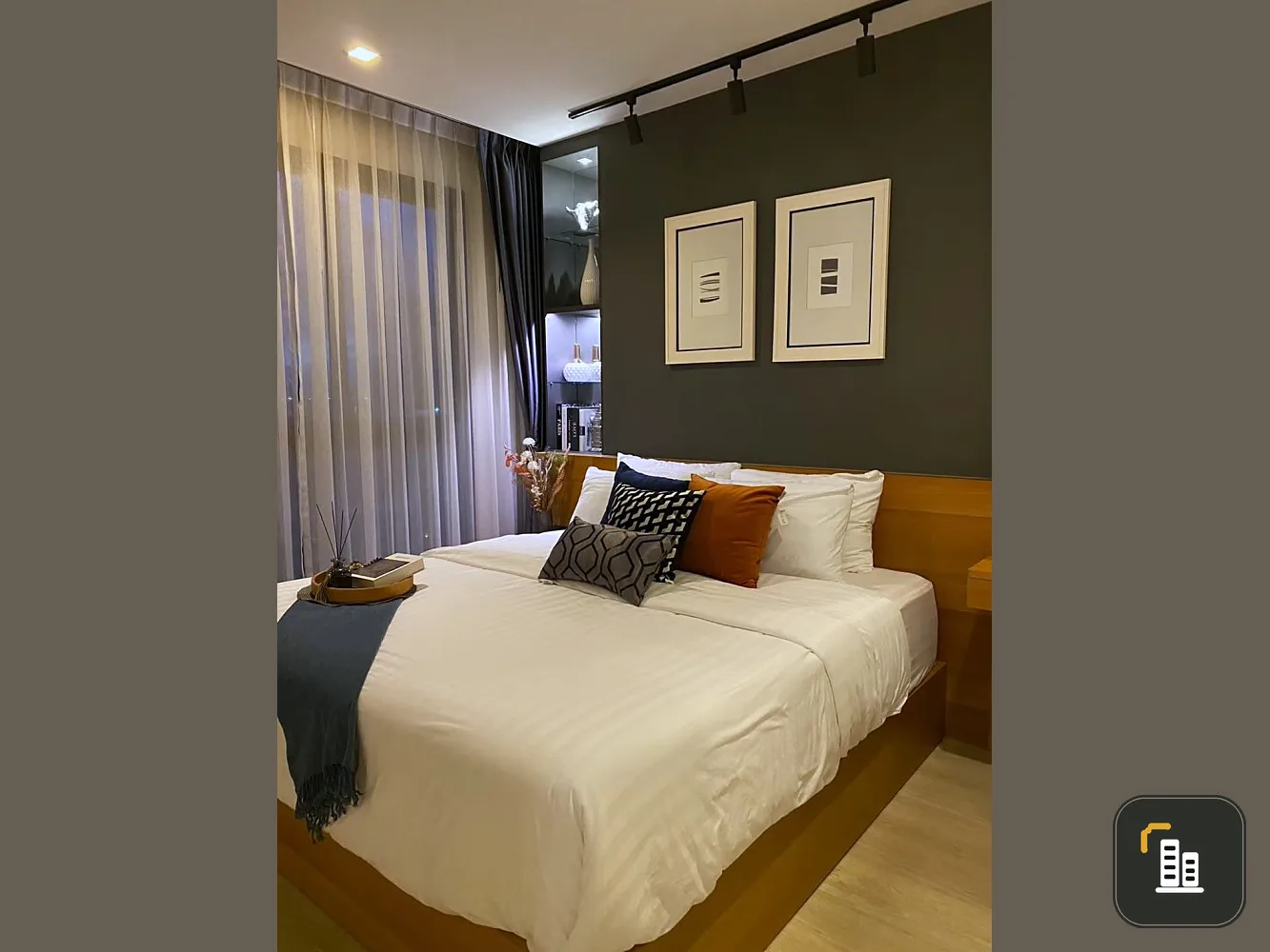 For sale QUINN Ratchada 17, beautifully decorated and stylish with every piece of good furniture. Book now, guaranteed you won't be disappointed.
